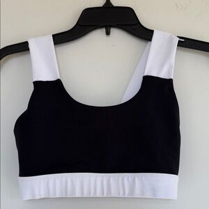 Allfenix Black and White Sports Bra